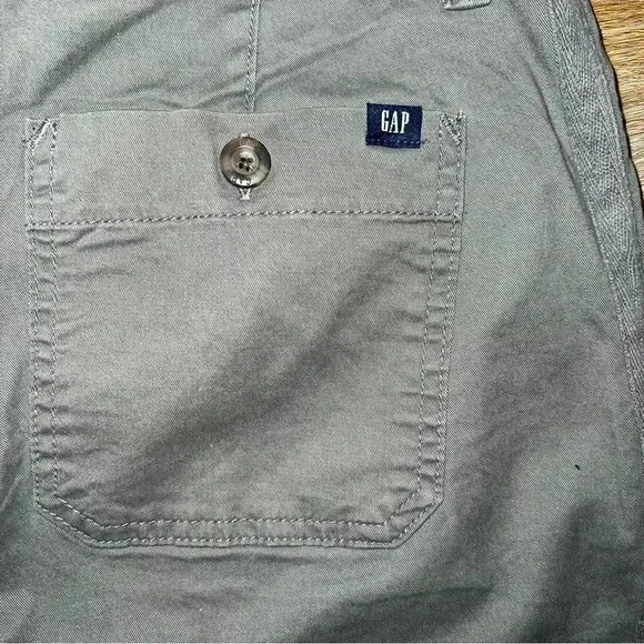 Gray Khaki Relaxed  Girlfriend cut size 10 pants New - Picture 6 of 11